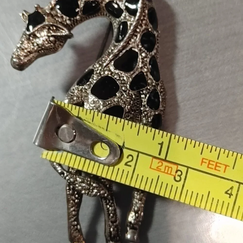 Giraffe Enamel Crystal Lapel Pin Brooch